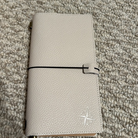 Wanderings Travelers Leather (color Oat) Notebook 8.5x4.5 - Picture 7 of 7